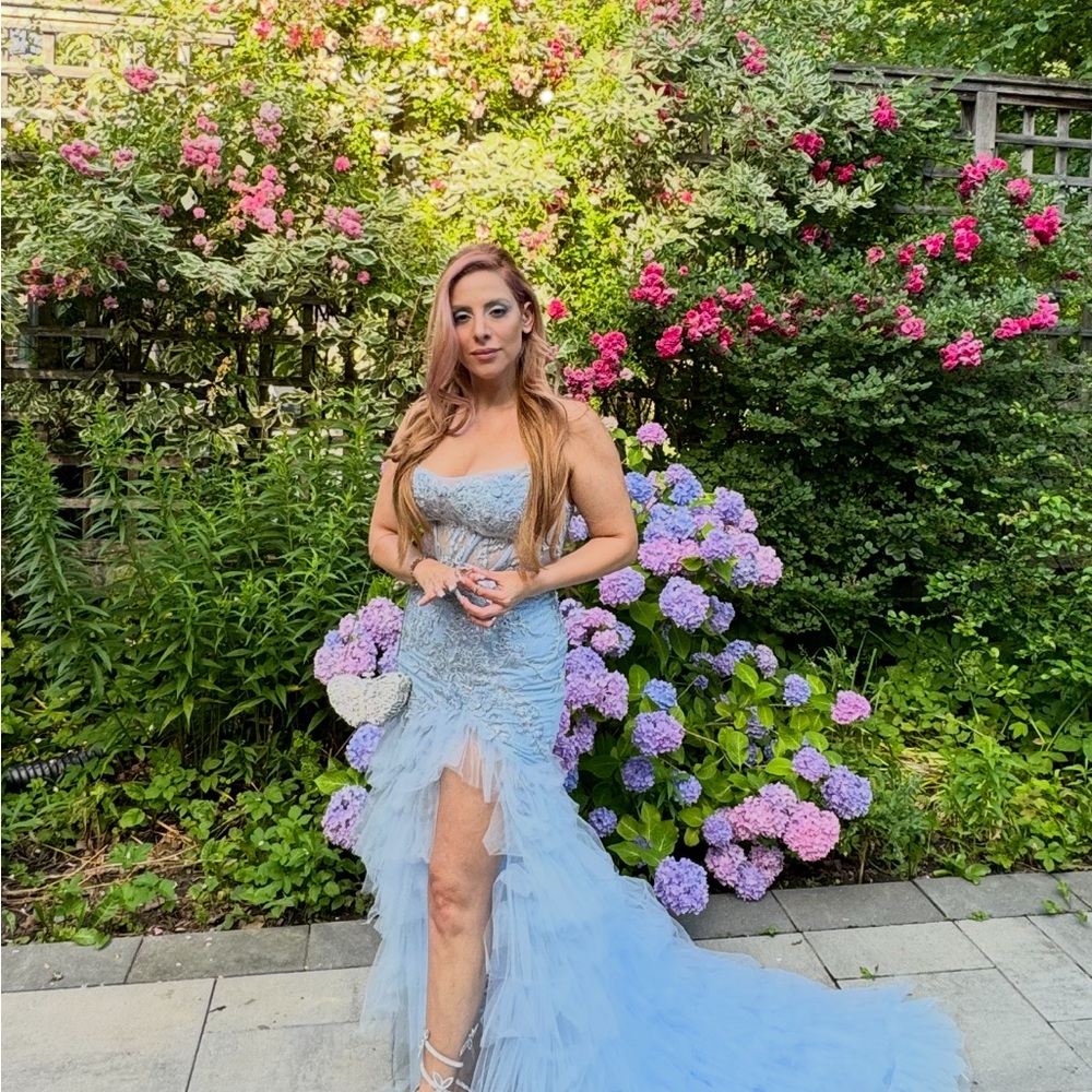 Elegant Blue Strapless Evening Gown
